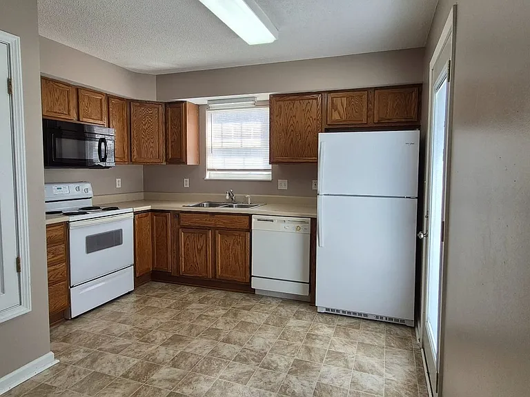 4701 Scepter Way — Photo 4