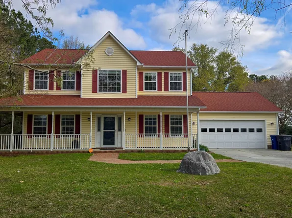 1034 Commons Dr N, Jacksonville, NC 28546