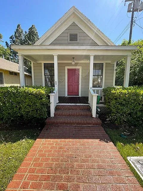 1230 Browns Aly