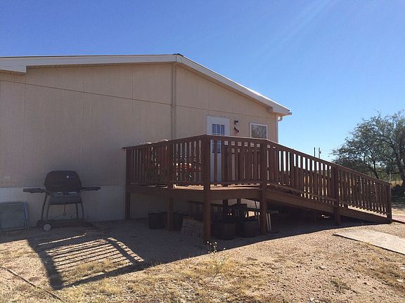 5th image of 601 N Grandpa Ln