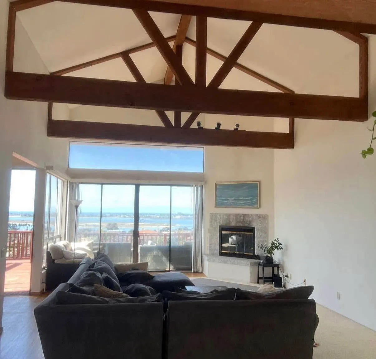 5 bed, 3193 sqft, $1,500 — Photo 1