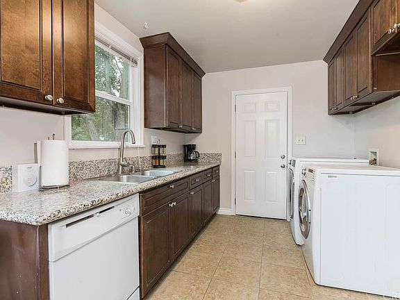 5th image of 16815 Sherman Way