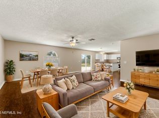 1687 Jayhawk Ln E, Jacksonville, FL 32221