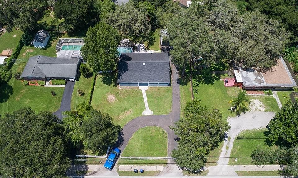 1st image of 3012 E Bloomingdale Ave