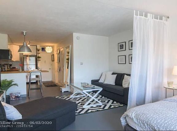 5th image of 1100 11th St APT 202