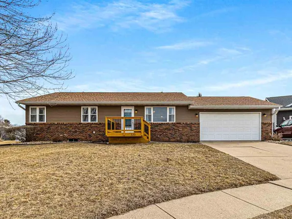 320 Marshek Ct, Solon, IA 52333