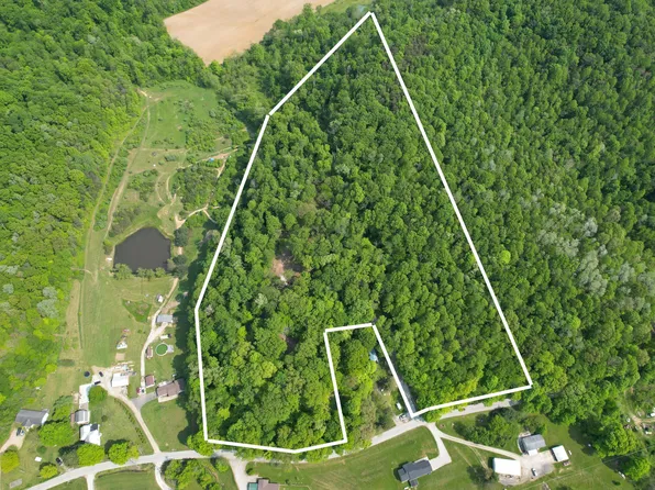4450 Chicken Coop Rd SE, Sugar Grove, OH 43155