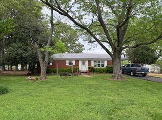 14 Jeans Rd, Fayetteville, TN 37334