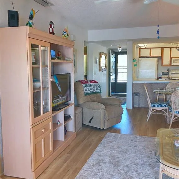 4024 Oakview Dr #I9 — Photo 5