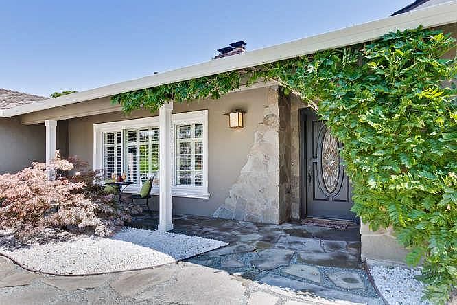 1st image of 19031 Saratoga Glen Pl