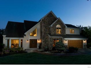 4794 Canterbury Dr, Emmaus, PA 18049