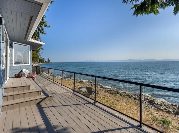 4857 Sunshine Coast Hwy, Sechelt, BC V7Z 0B6