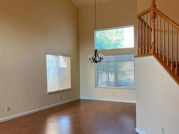 5th image of 9069 Old Creek Dr