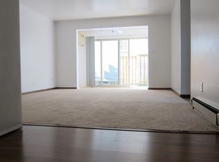 4236 11th Ave NE APT 101, Seattle, WA 98105