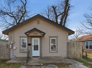 108 E 5th St, Skiatook, OK 74070
