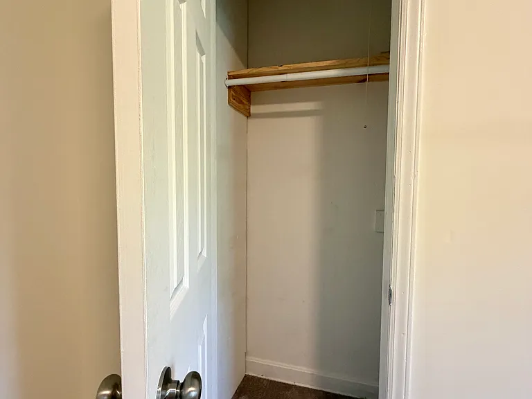 109 James Dr — Photo 24