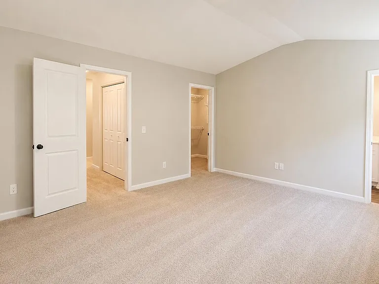 9060 Laurel Bay Ln — Photo 12