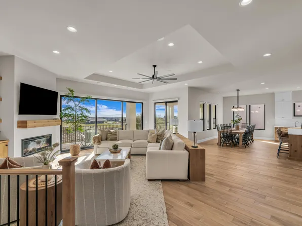 1043 W Doonbeg Dr, Saint George, UT 84770