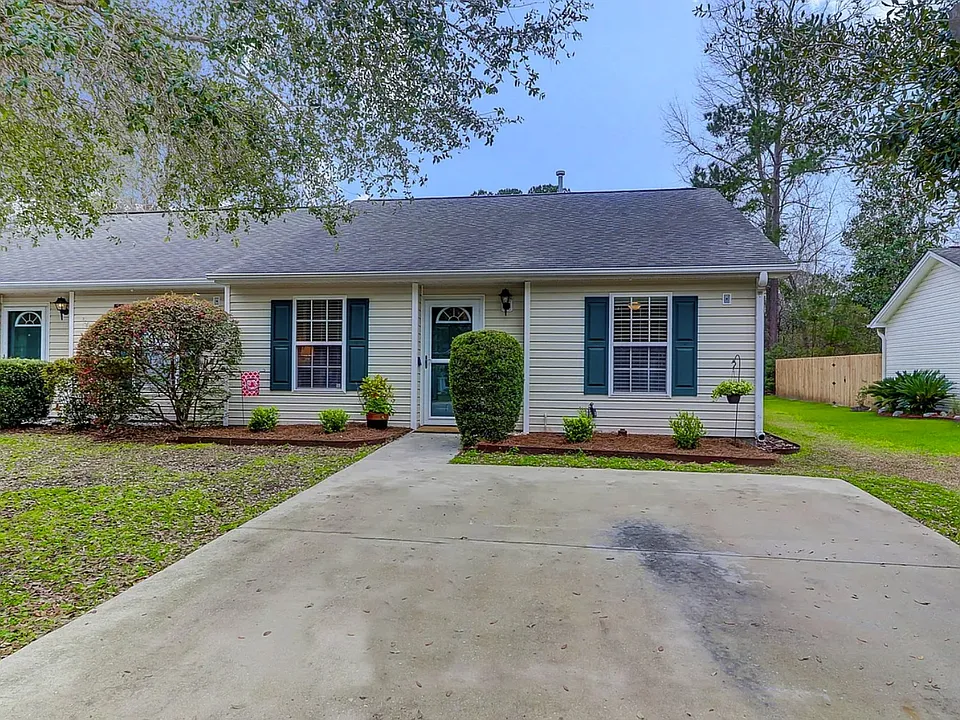 1691 Dexter Ln