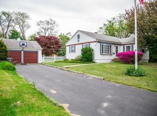 66 Smythe St, Middletown, RI 02842