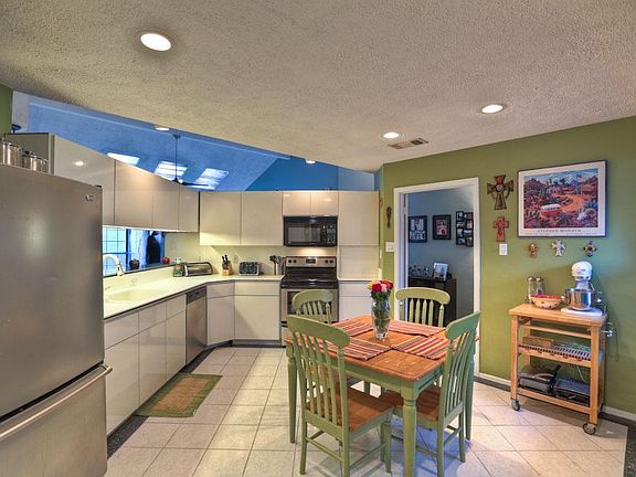 4th image of 20326 Bishops Gate Ln