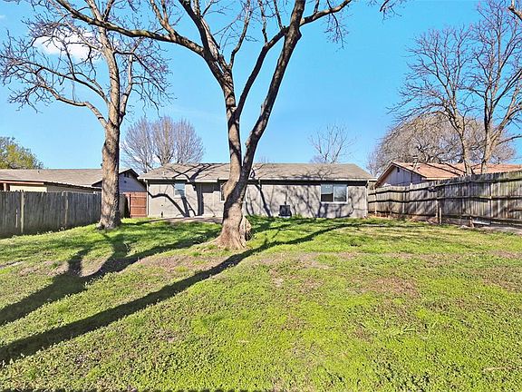 5th image of 4017 Salem Dr