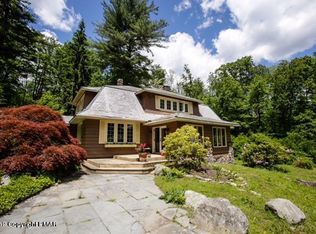 194 Monomonock Rd, Cresco, PA 18326