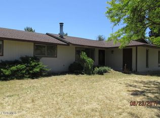 361 Poulin Rd, Selah, WA 98942