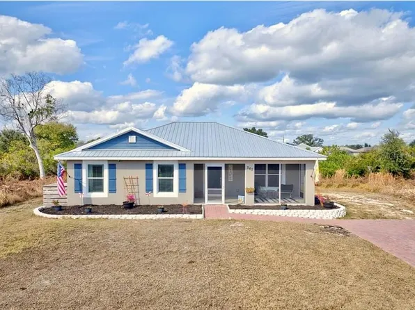 362 Parker St NE, Lake Placid, FL 33852