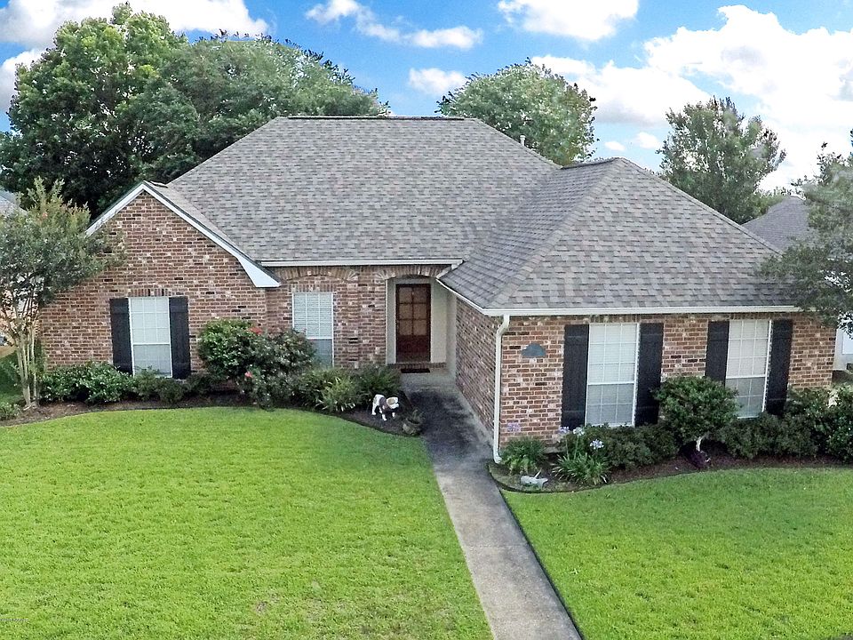 1st image of 107 Cornish Pl