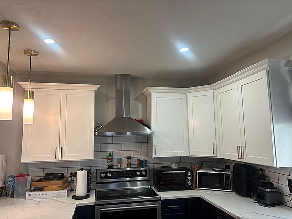2nd image of 26 Catharine St #2