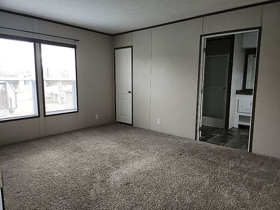5th image of 2613 E Summerview Dr