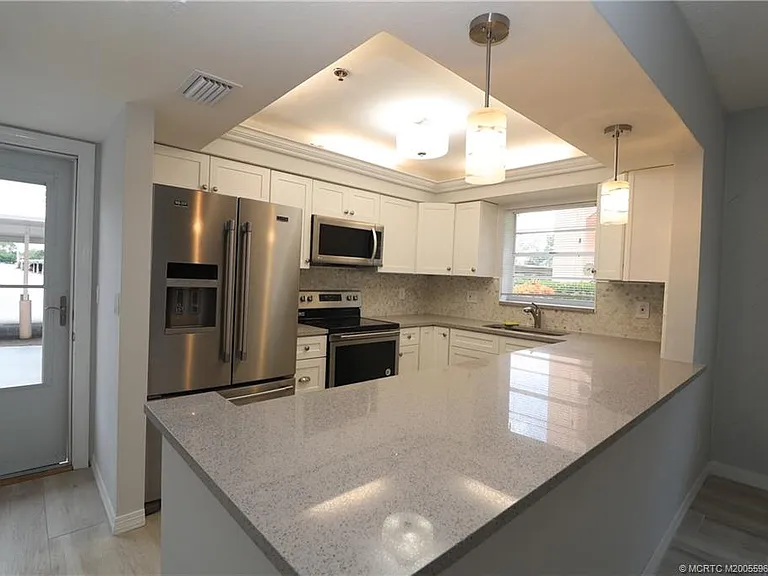 2950 SE Ocean Blvd #112101 — Photo 8