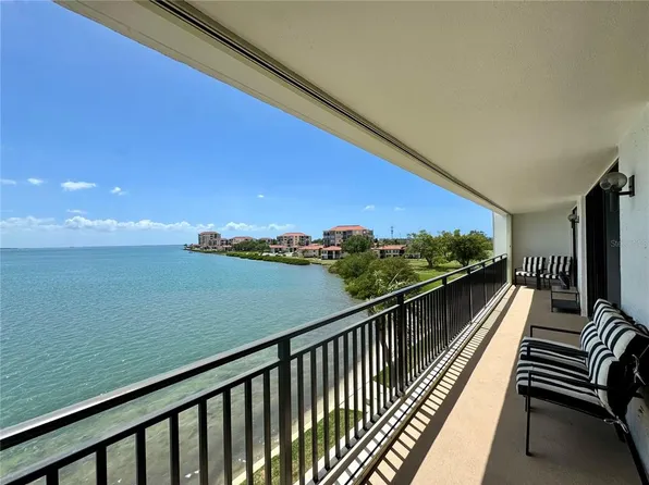 5700 Escondida Blvd S APT 403, Saint Petersburg, FL 33715