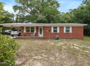 1561 Blue Creek Rd, Ponce De Leon, FL 32455