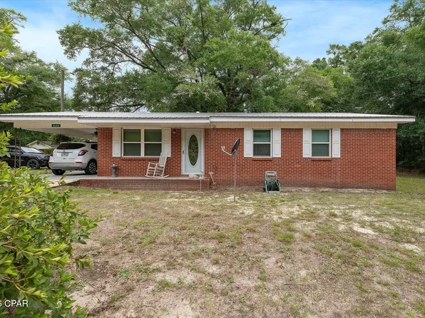 1561 Blue Creek Rd, Ponce De Leon, FL 32455