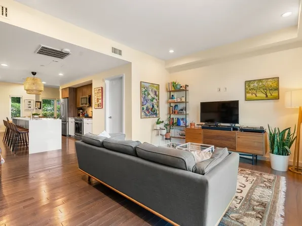 155 Hyde Park Ave Unit 155A, Jamaica Plain, MA 02130