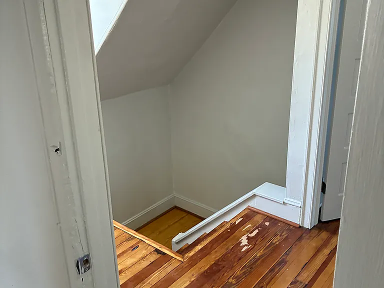 512 Ryers Ave — Photo 5
