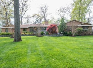9118 McDonald Dr, Bethesda, MD