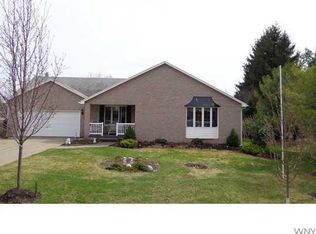 47 Nichter Rd, Lancaster, NY 14086