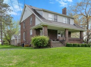 1734 Eastbrook Rd, New Castle, PA 16101