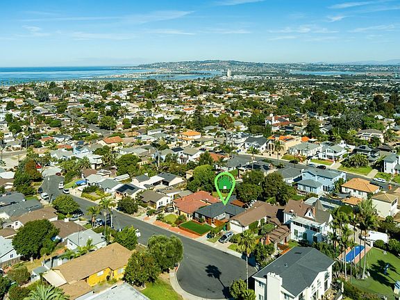 4th image of 3904 Santa Cruz Ave