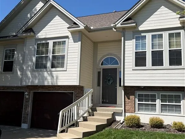 19712 E 6th St N, Independence, MO 64056