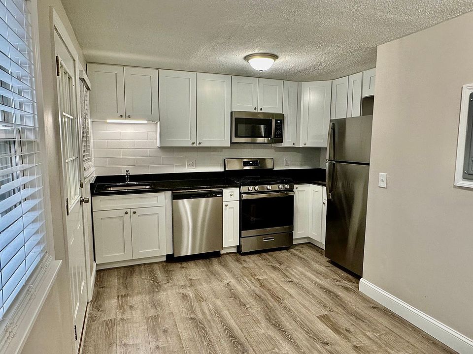 1st image of 102 Shawomet Ave #104-01