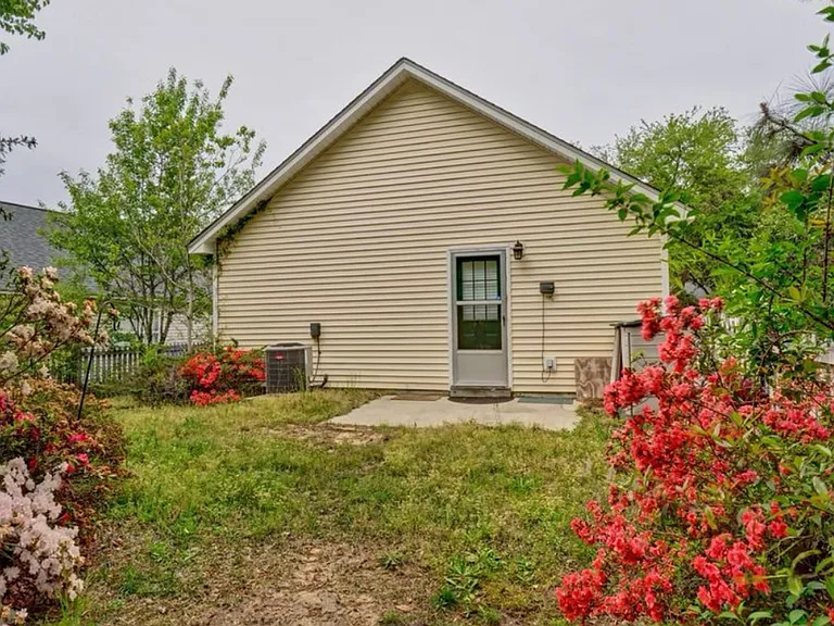 810 Southern Charm Dr — Photo 3