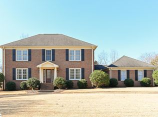 102 Taniere Ct, Simpsonville, SC 29680