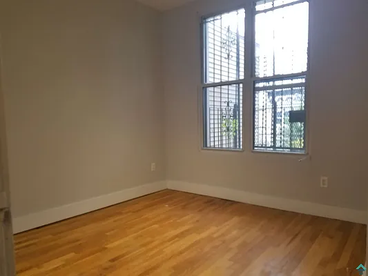 Rented by EXR | media 14