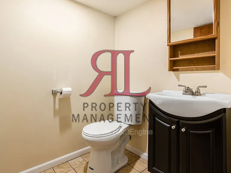 3400 Eisenhower Rd — Photo 24