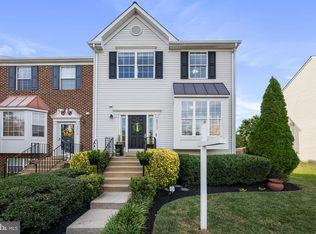 43111 Gatwick Sq, Ashburn, VA 20147
