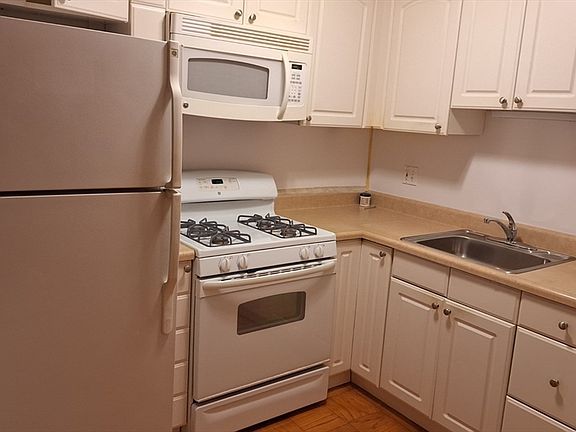 3rd image of 195 Independence Ave Unit 116
